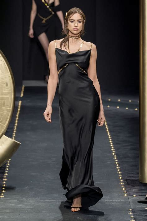 pubblicità versace 2019 voce|Versace Fall.